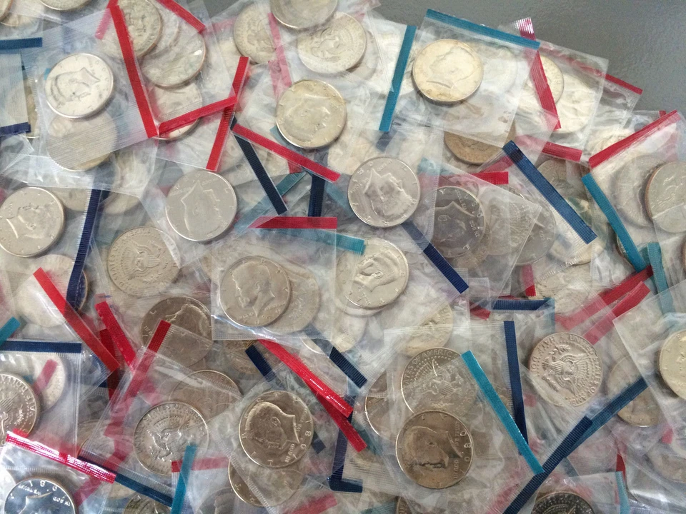 Antiguo Raro Sin Circular Medio Dólar Kennedy de Estados Unidos en Moneda de Violonchelo Como Nuevo ¡Lote Mixto!! Foto 3 de 3