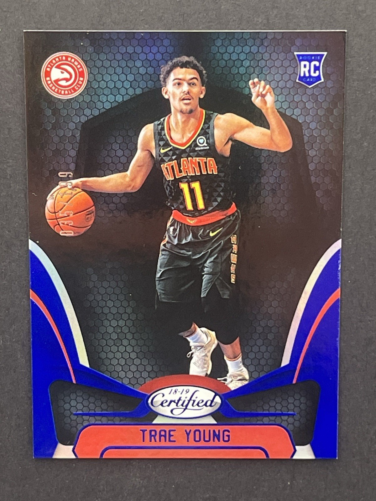 2018-19 Panini Certified Trae Young Mirror Blue /199 Rookie #155 Atlanta Hawks
