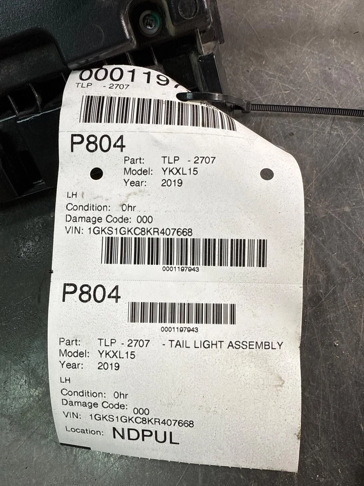 15-20 GMC YUKON XL 1500 尾灯总成 左驱动器 qtr 面板安装 — 第 3/3 张图片