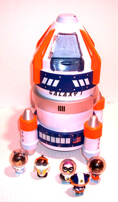 Ryan's World Galaxy Explorer Rocket Micro Figure Playset Toy