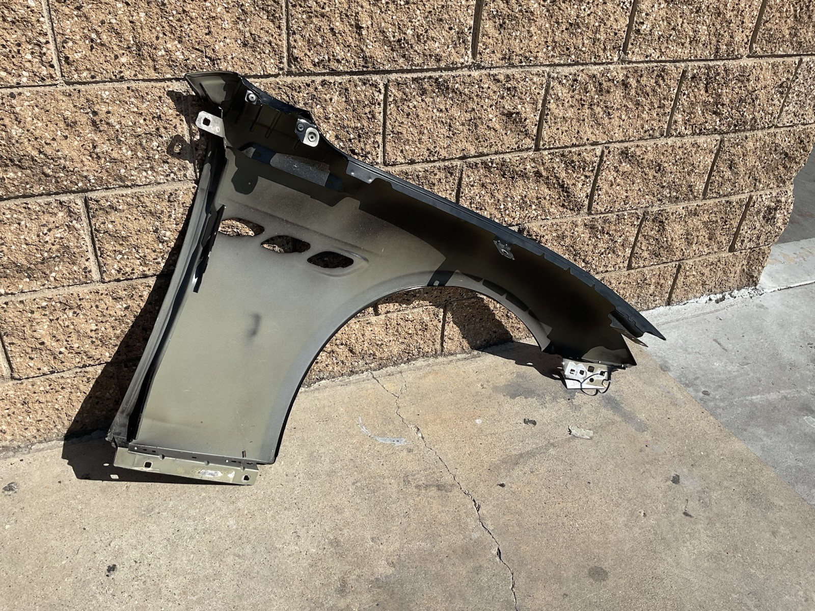 2016 2018 2020 2022 2024 MASERATI QUATTROPORTE LEFT FENDER USED OEM