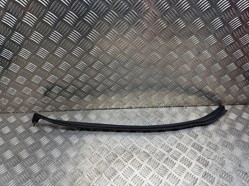 Interior door handle trim