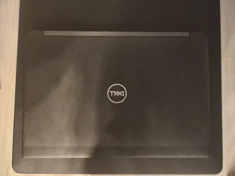 Dell Latitude 7390 · i7-8650U · 8GB · 256GB, photo 2 of 2