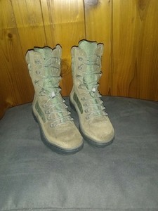 converse sage green boots