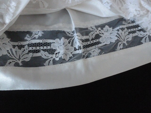 Jupon Vintage Dentelle - Taille élastique 48/50/52 - Longueur 57 Cm, Couleur Saumon - Occasion