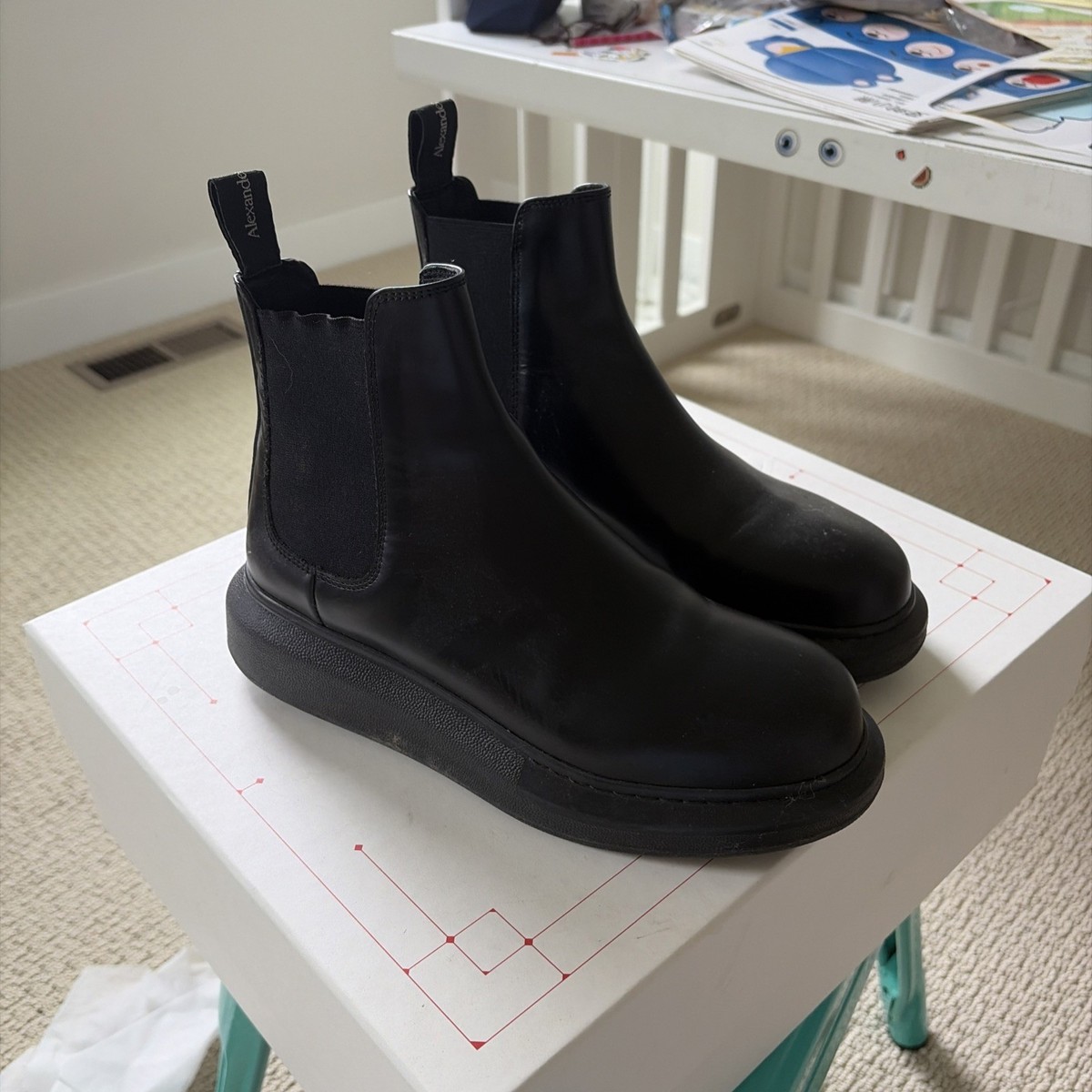 Alexander McQueen Hybrid Chelsea platform boots in black leather