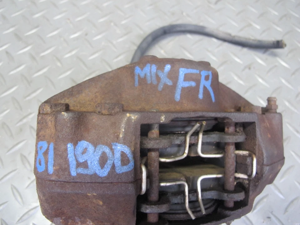 74-76 MERCEDES W115 240D PINZA FRENO DELANTERA DERECHA OEM Foto 2 de 4