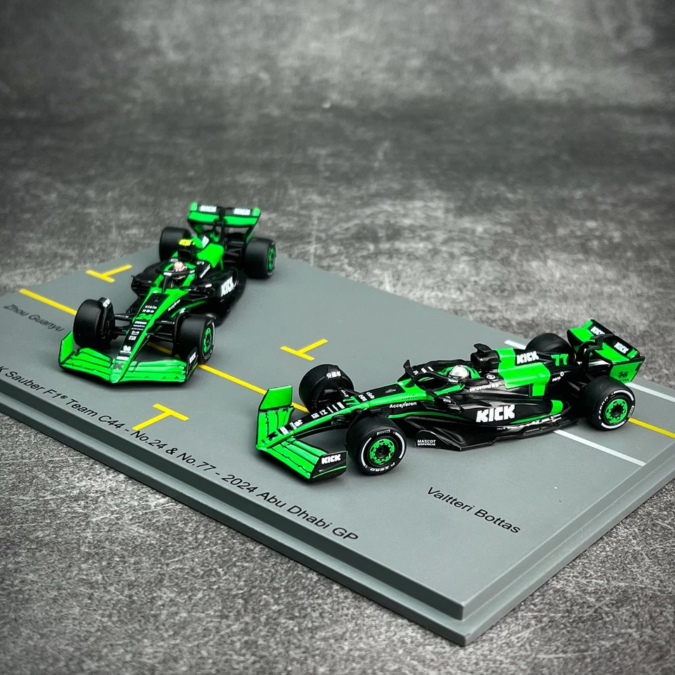 SPARK 1:64 Sauber C44 F1 2024 Abu Dhabi Zhou Guanyu Bottas 2 Car Set Model - Image 4 of 4