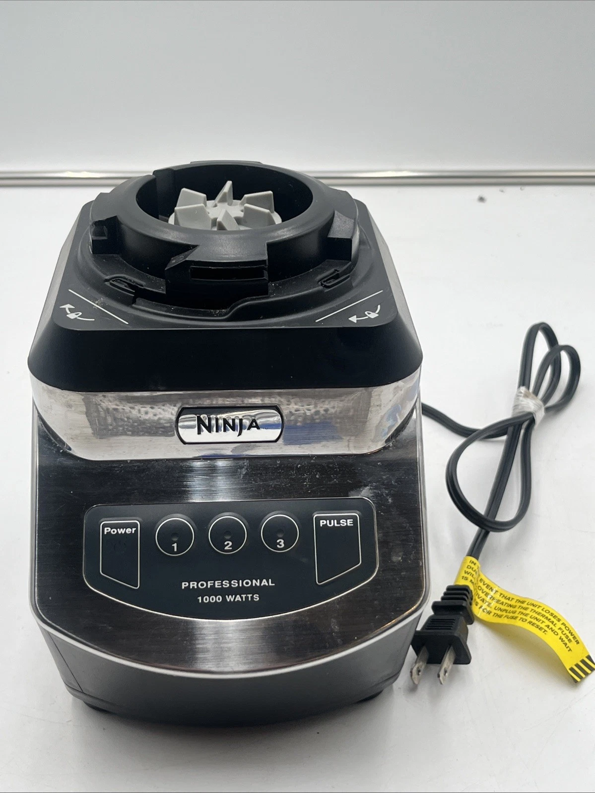 NINJA Professional Blender Model NJ600 Motor Base 1000 Watts - Works