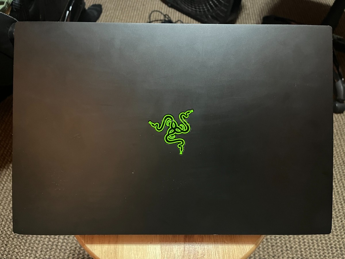Razer Blade 15 2019 base, 15.6in, Intel Core i7, 32GB RAM