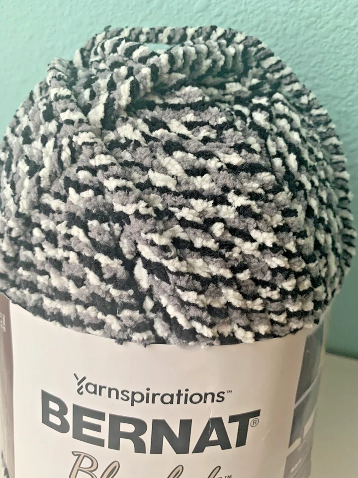 Bernat Blanket Yarn - INKWELL - 10.5 oz / 300g   - Super Bulky - Polyester - Image 4 of 4