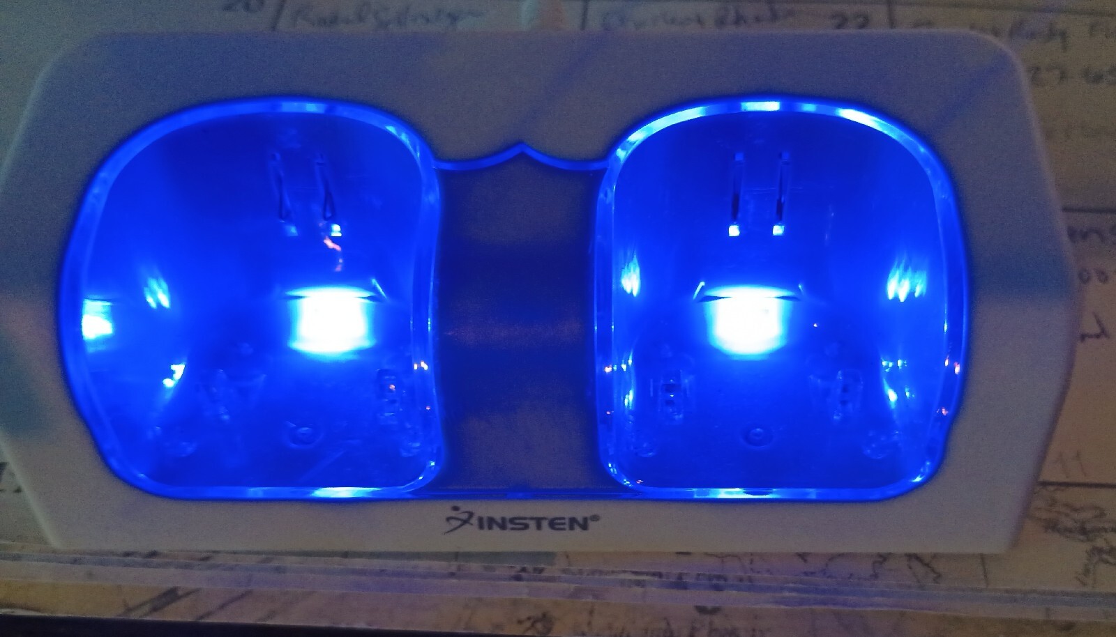 E12 Insten Dual Charge Station Charging Dock For Nintendo Wii Remotes