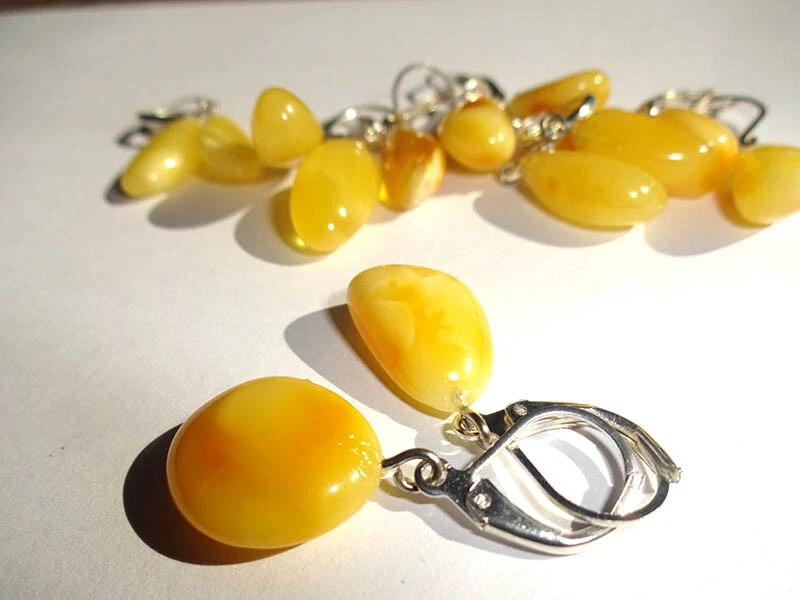 GENUINE Butterscotch AMBER EARRINGS eBay