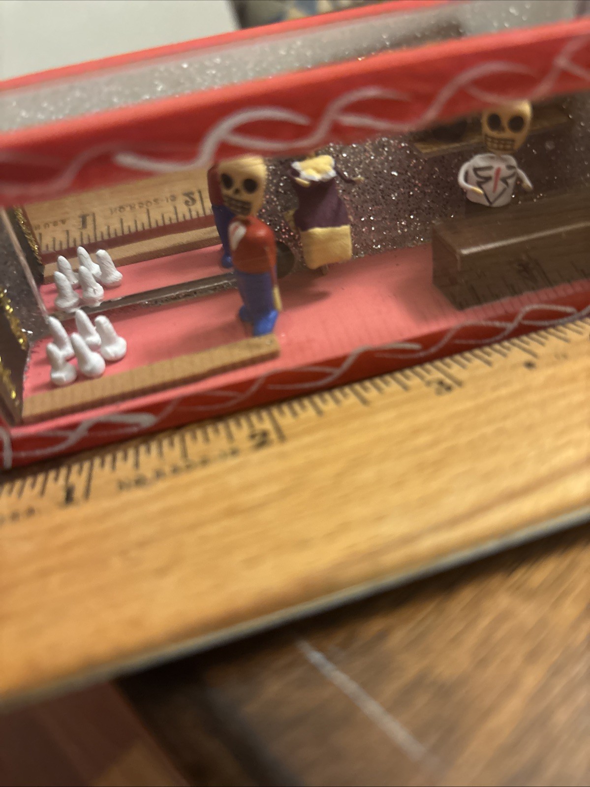 Vtg Dia De Los Muertos Shadow Box - Bowling - Diorama - Nicho -  4 In X 1 3/4in