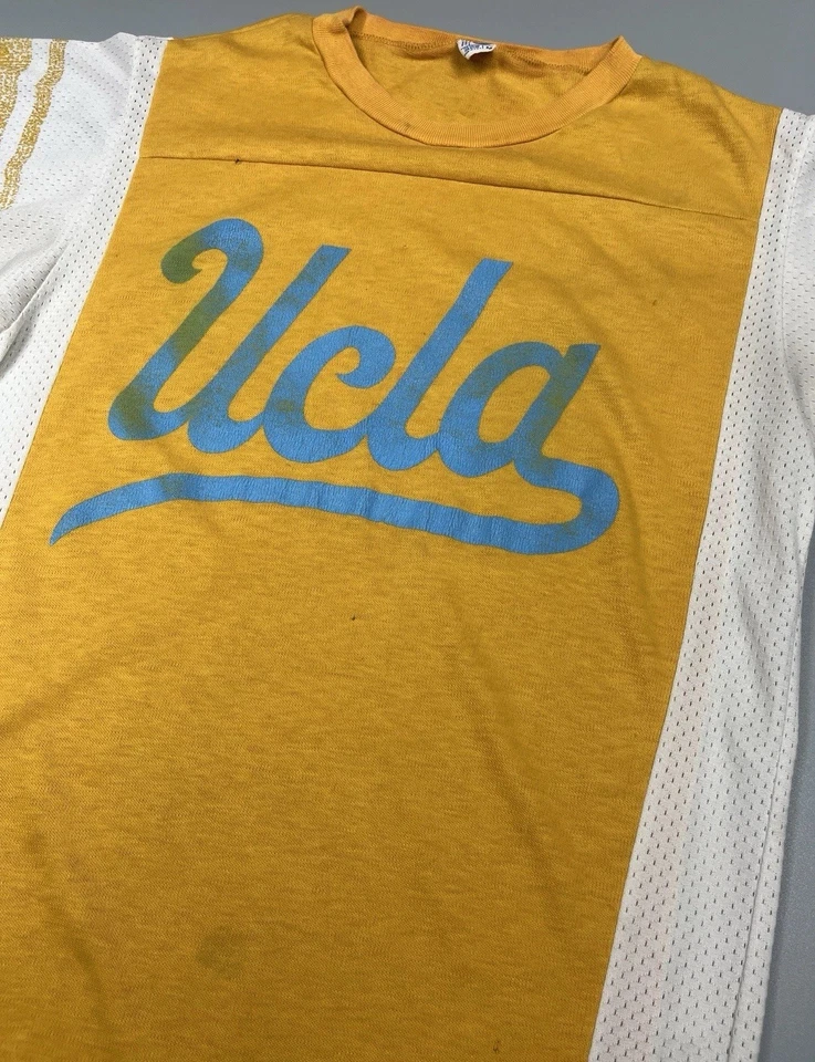 Camiseta de fútbol americano universitaria vintage de los 80 UCLA Bruins talla S/M Foto 2 de 4