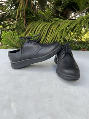 Dr. Martens Soft Wair Shoes (Boys Size: 4Y) (Girl Size: 5)