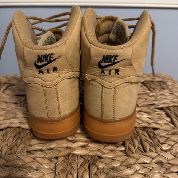 Nike Air Force 1 High Flax 882096-200, talla 9.5 4