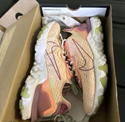 Nike Women React Vision Used Good Condition