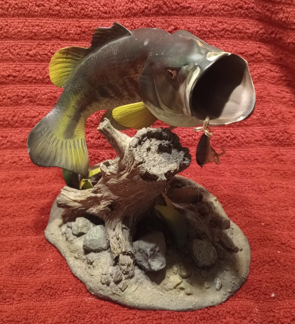 Backwater Bass Art Sculpture Danbury Mint George Kruth W Hook