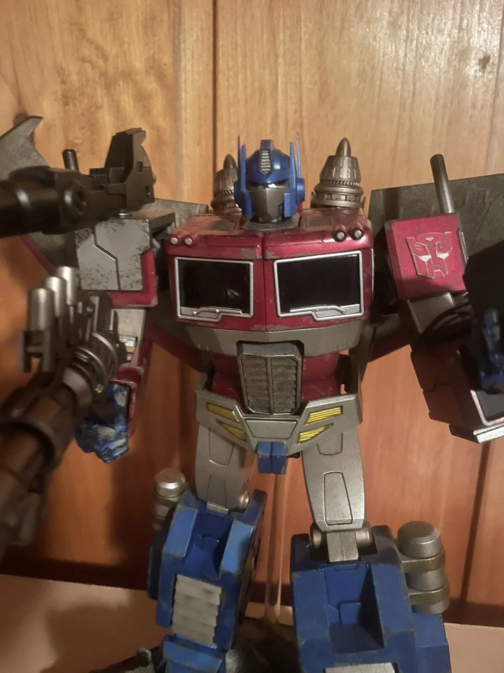 Hot Toys Transformers TF001 - OPTIMUS PRIME Versión Starscream Foto 3 de 4