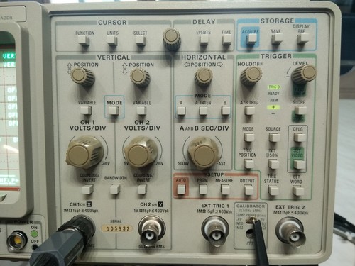 Tektronix 2430A Zweikanal Digital-Oszilloskop 150MHz + Option 05 - Bild 3 von 8