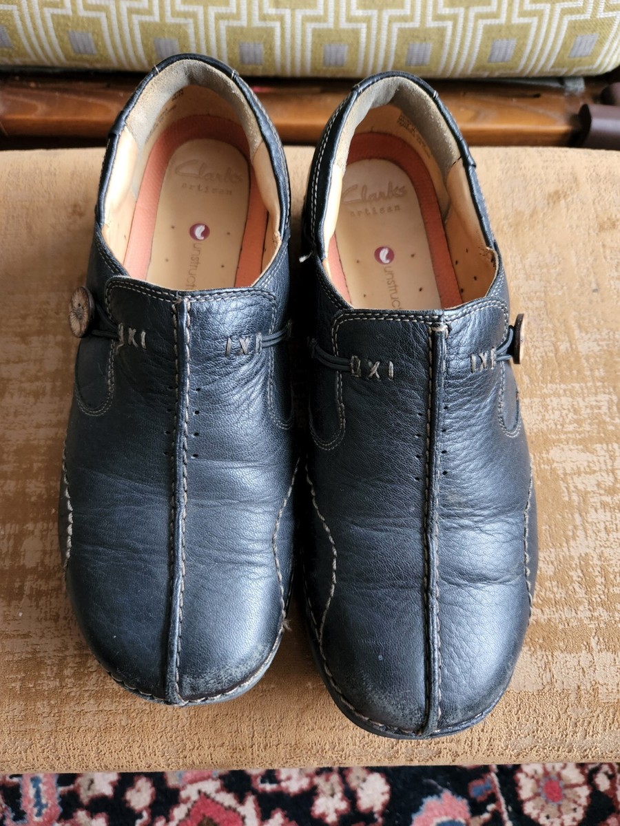 Womens Unstructured by Clark Un Loop Black Leather Slip On 85071