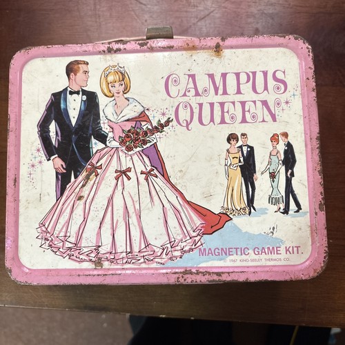 1967 Vintage Thermos Brand Campus Queen Metal Lunchbox Game. No Thermos. As Is.