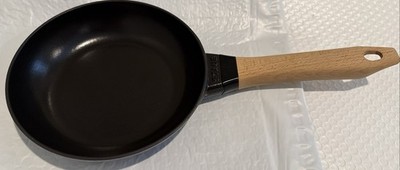 Staub Cast Iron Beechwood Handle 8-inch 20cm Fry Pan, Made in France Heavy Duty