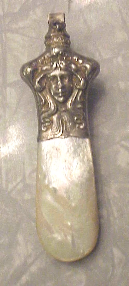 Antiguo sonajero de bebé Art Nouveau, silbato de plata de ley, mango de dentición para fregona Foto 4 de 4