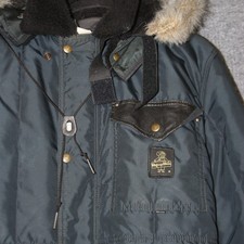 Vintage RefrigiWear Parka Jacket Mens 47 Navy Blue Hooded Faux Fur Trim USA Made