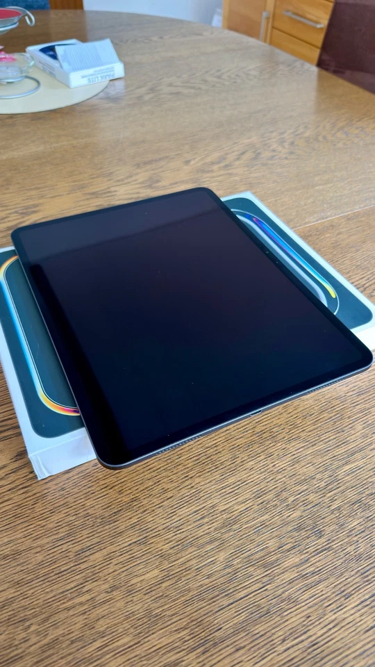 Apple iPad Pro 13-inch (M4) · 256GB · Wi-Fi, Foto 3 von 5