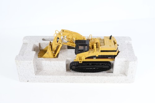 Norscot 55160 1:50 Scale CAT 365C Front Shovel with Metal Tracks - Picture 4 of 11