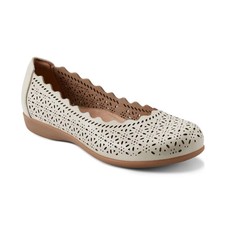 Women's Bria Round Toe Slip-On Flats Cream Leather