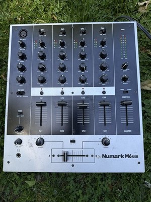 Numark M6USB 4-Channel DJ Mixer Black/Silver Powers UNTESTED Sold As-Is