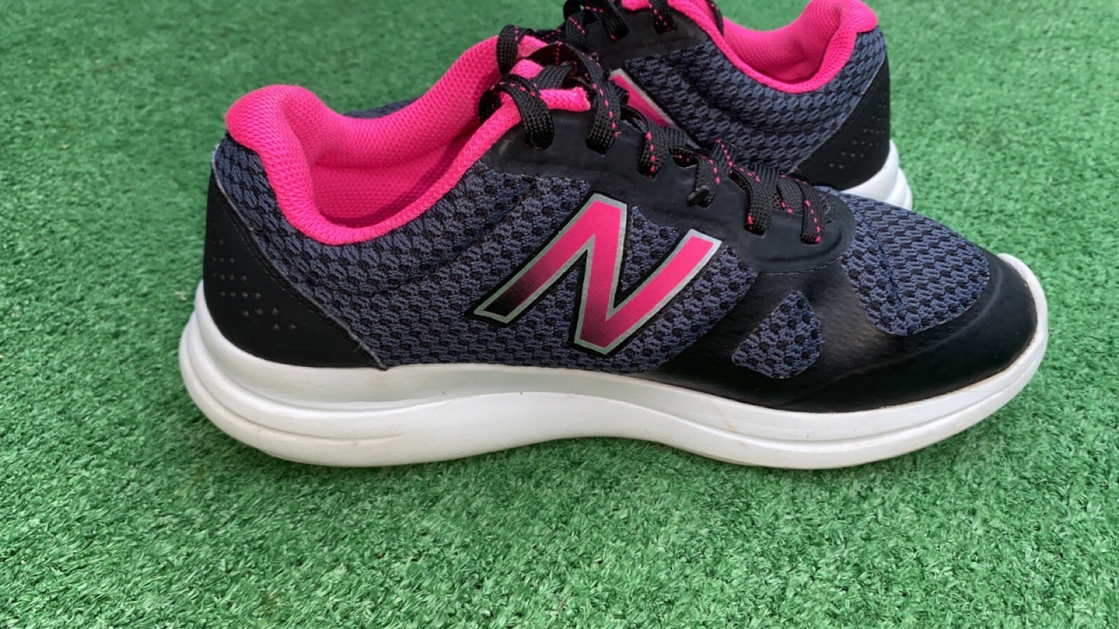 SAOLA Scarpe da ginnastica New Balance Versi donna taglia 8 comode guida suola memory