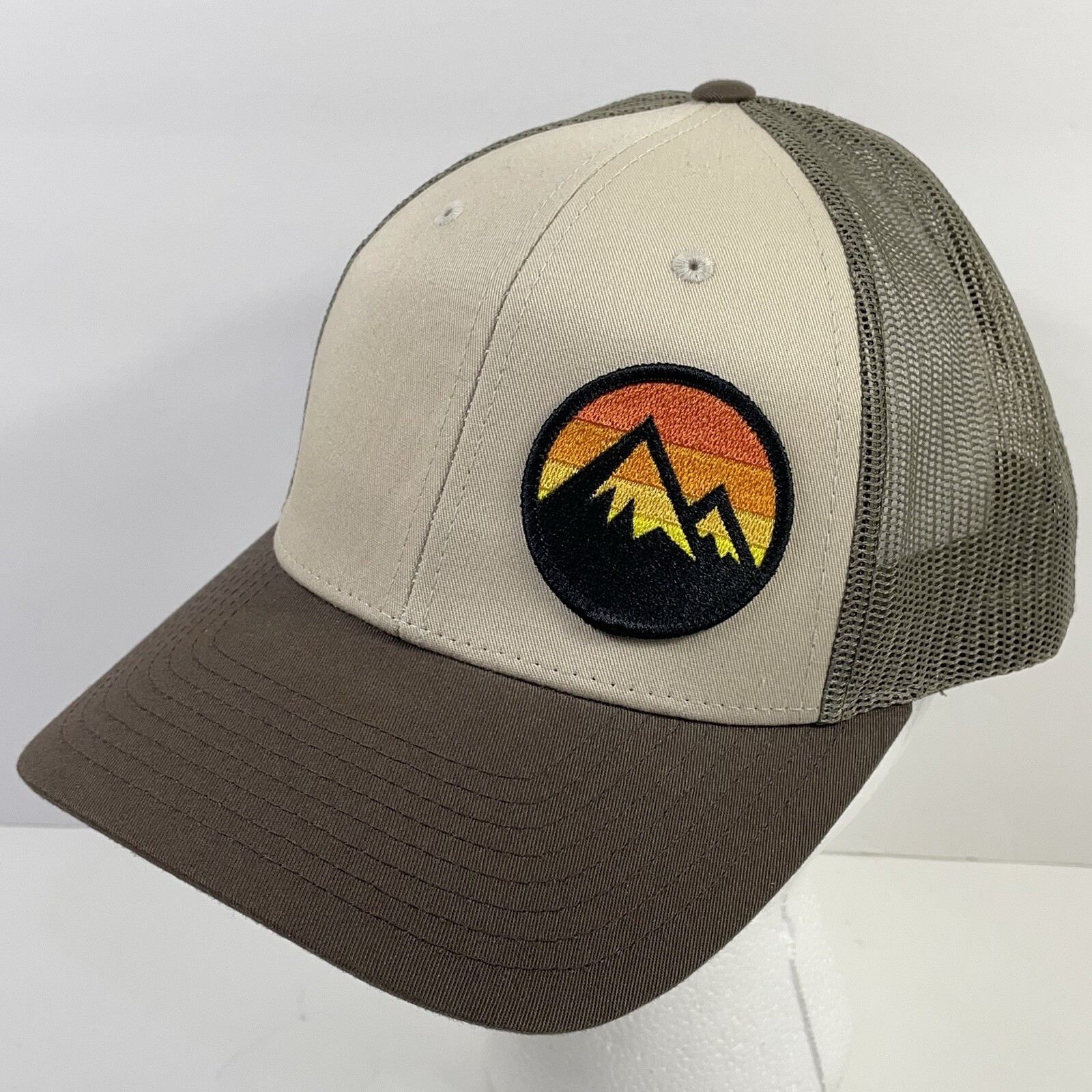 Sunset Mountain Circle Patch Retro Trucker Hat Ca… - image 2
