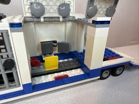 LEGO City Police Mobile Command Center - Incomplete - See Description