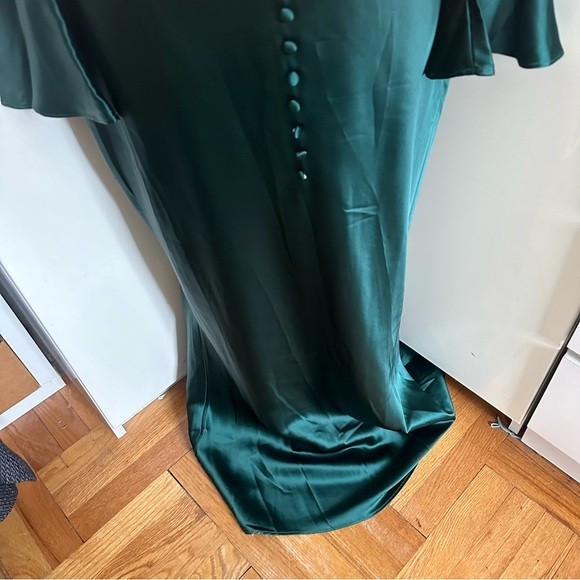 Veiled Collection Sandra Emerald Button Front Sat… - image 9