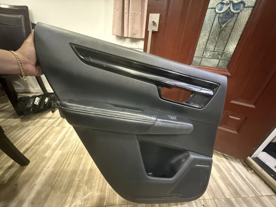 HONDA CR-V REAR LEFT & RIGHT SIDE INTERIOR DOOR PANEL TRIMS COVER OEM 2023-25 - Image 4 of 4