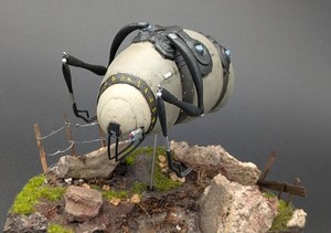 Half-Life 2 Advisor and Hunter 3D printed models BUILT