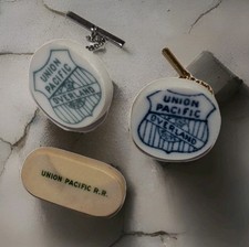 Vintage Union Pacific Overland Railroad Tie Tacks & Pin Lot of 3 Ceramic Glass