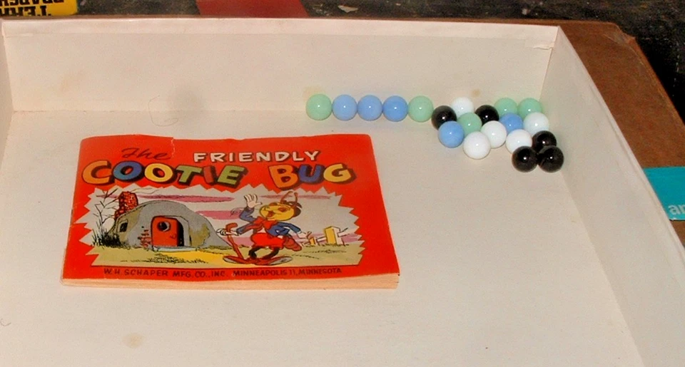 VINTAGE Stadium Checkers COMPLETE Schaper 1952 Family Game Children's - Image 2 of 4