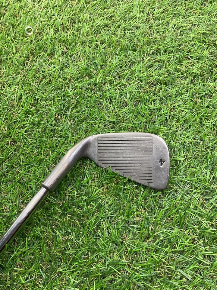 Spalding Lee Trevino 4 Iron - Image 2 of 4