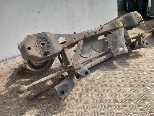 Ford Focus Mk3 Rear Axle Assembly 1.0L Petrol 2015 16 17 18 - Picture 2 of 12