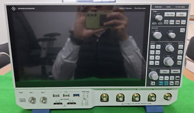 Rohde & Schwarz MXO4-B2410 Oscilloscope 1 GHz bandwidth 4 ch MXO 4