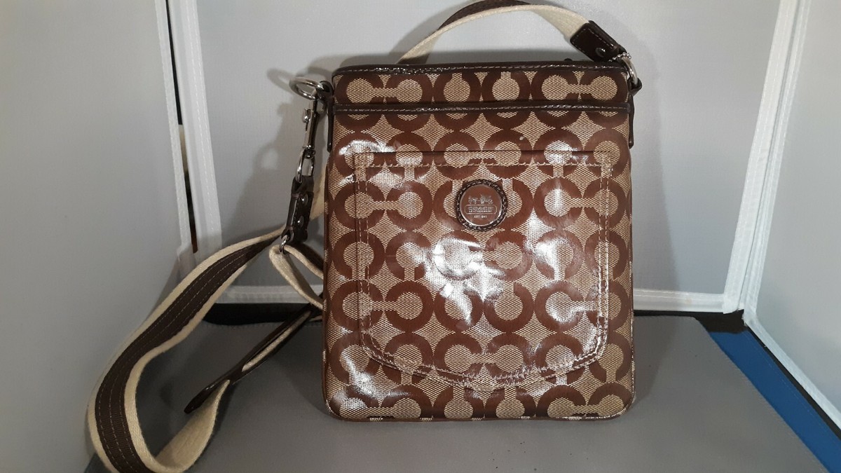 Coach Cross Body Bag Genuine BROWN 7-1/2 Coach Cross Body Bag Genuine BROWN 7-1/2