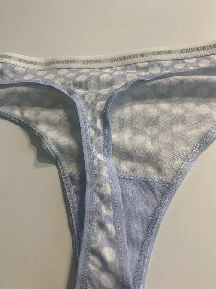 Tanga Calvin Klein para mujer CK QD3783 MULTICOLOR Y TALLAS ¡¡OFERTA DE VACACIONES!! Nuevo con etiquetas Foto 2 de 3