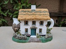 Tell Tale Teapots Peggy Daly's Cottage Tea Pot