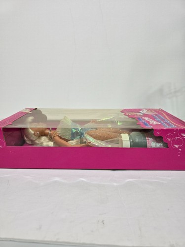 Barbie Bubble Angel Bubble Solution Doll with Magic Wings 1994 Mattel 12443 NRFB - Picture 3 of 7