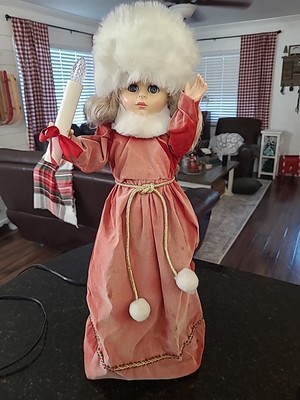 CHRISTMAS FIGURE RUSSIAN PRINCESS / LITTLE PEOPLE / VINTAGE / ''AS-IS'' Works Nice